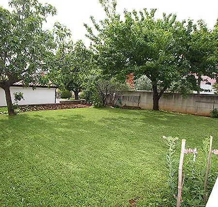 Near In Novigrad-istrien 44247 Apartment *
